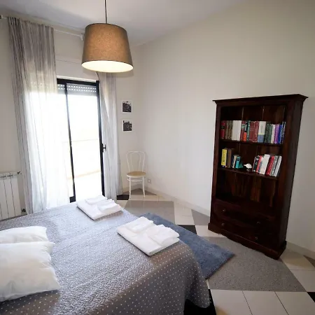 Gesshome By Interhome Giarre